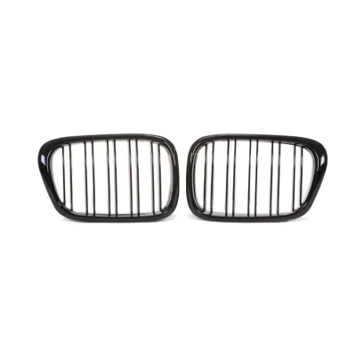 JOM Frontgrill med dobbelt ribbe i blank sort til BMW serie 5 E39 årgang 1995-2003
